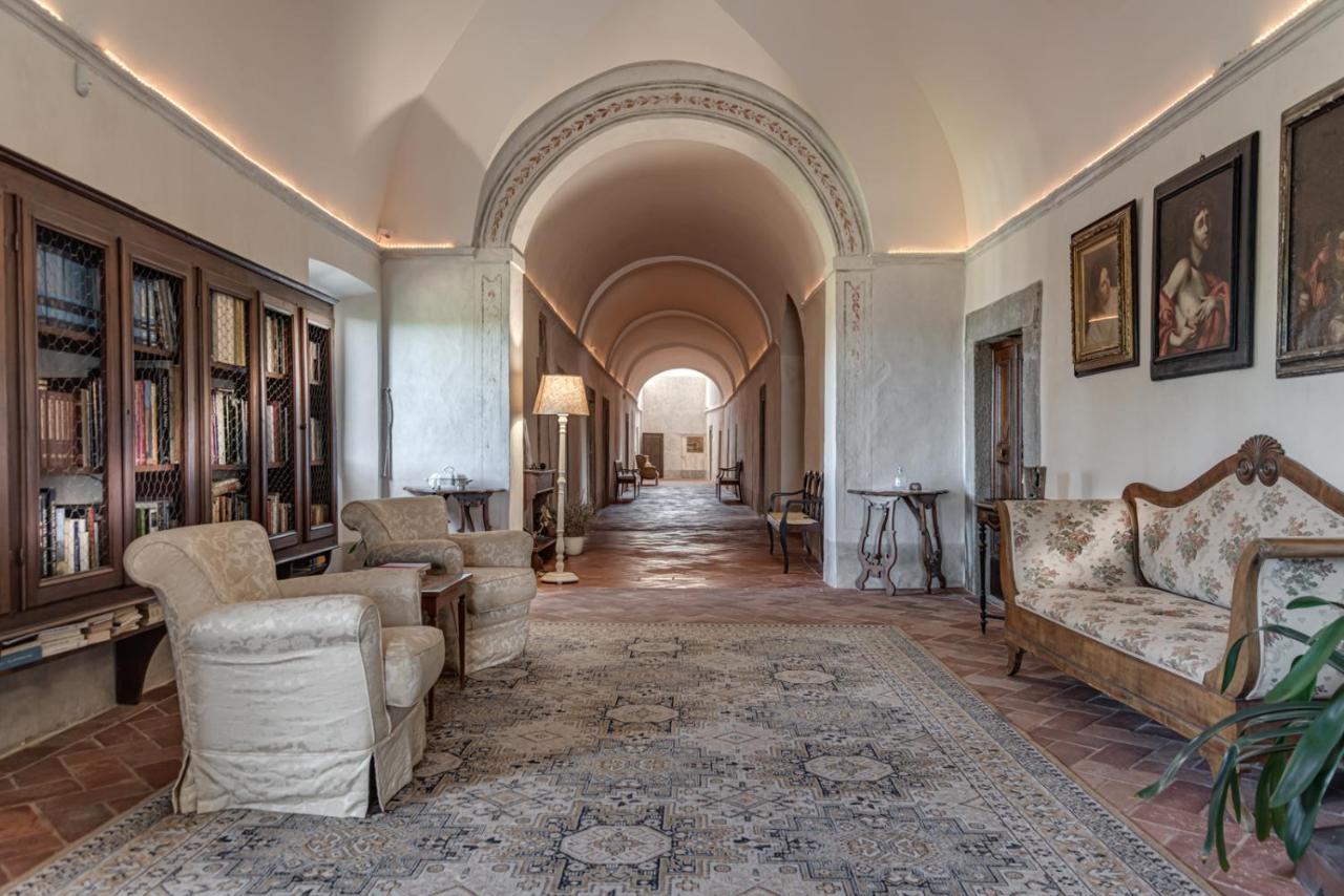 ホテル Convento San Bartolomeo アッバディーア・サン・サルヴァトーレ エクステリア 写真